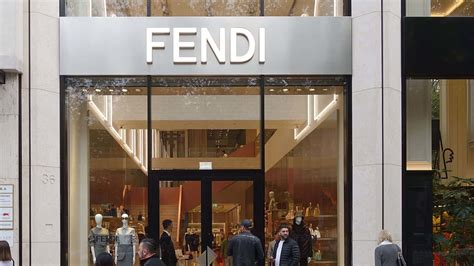 fendi lavora con noi pistoia|fendi careers.